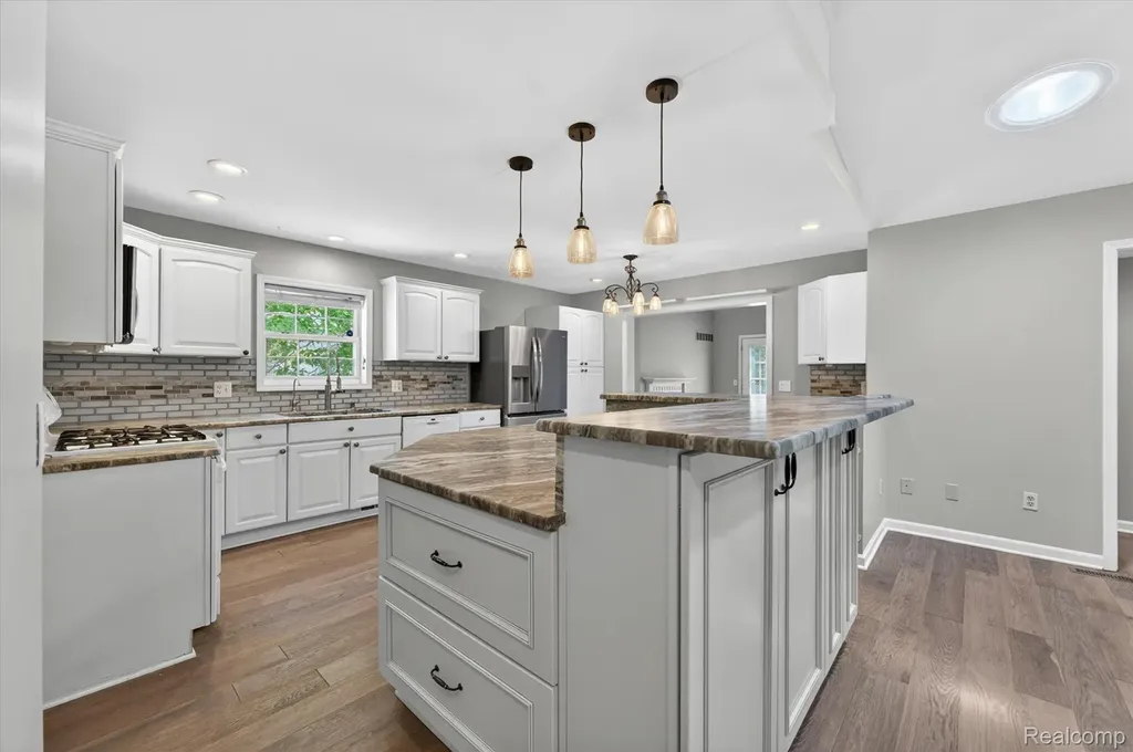 1259 Burgoyne Boulevard Rochester Hills City MI 48307