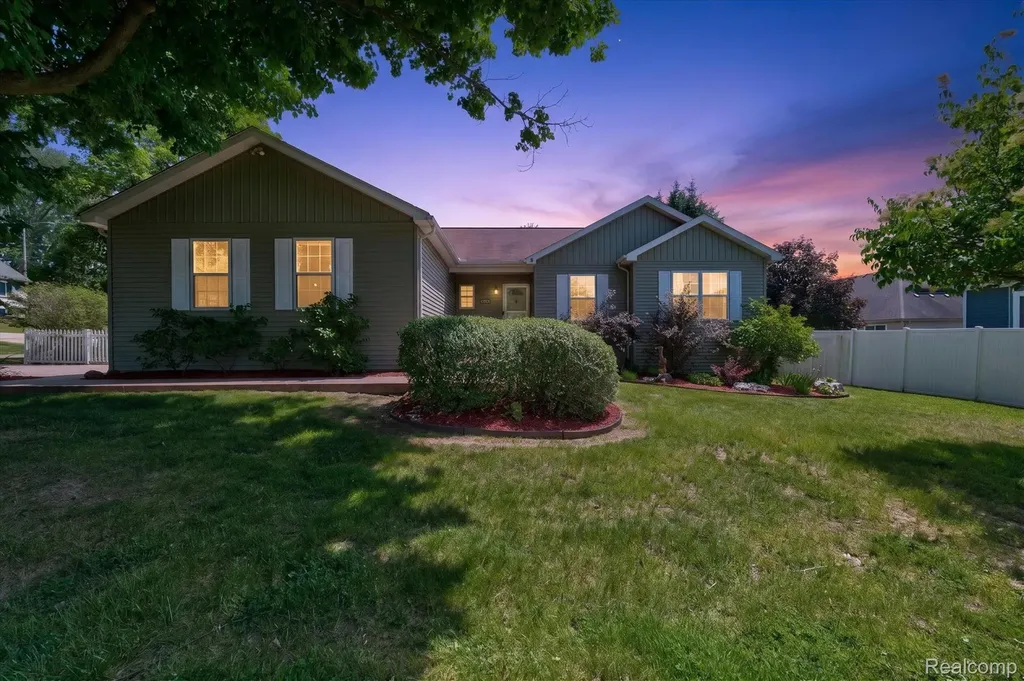 1259 Burgoyne Boulevard Rochester Hills City MI 48307