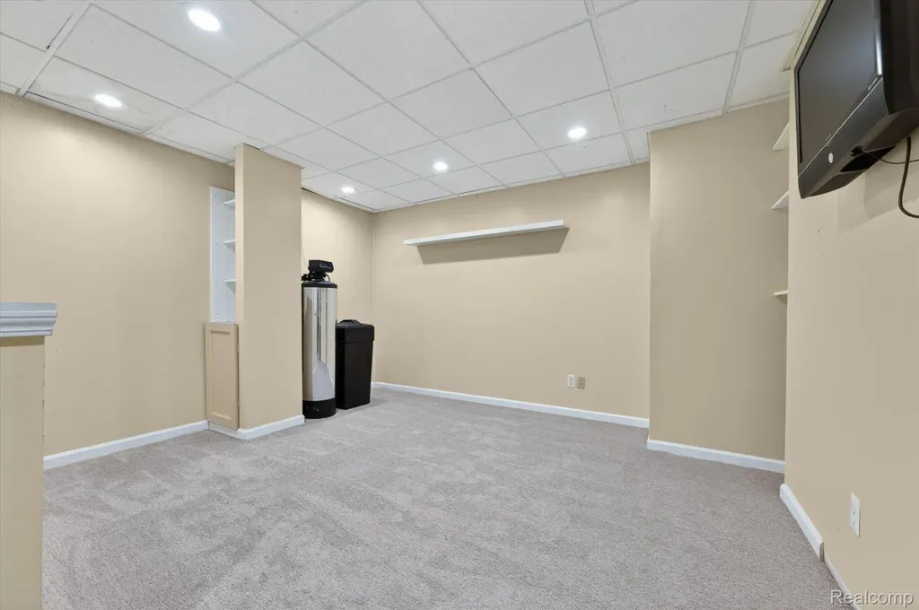 1259 Burgoyne Boulevard Rochester Hills City MI 48307