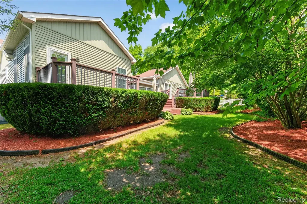 1259 Burgoyne Boulevard Rochester Hills City MI 48307