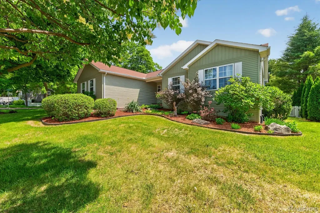 1259 Burgoyne Boulevard Rochester Hills City MI 48307
