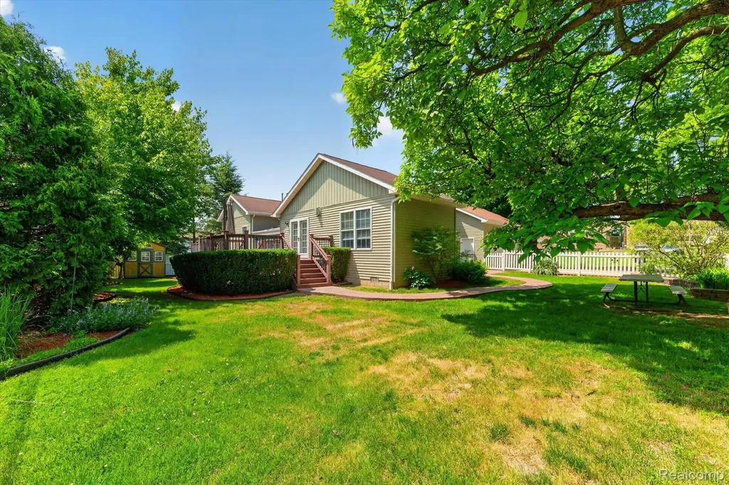 1259 Burgoyne Boulevard Rochester Hills City MI 48307