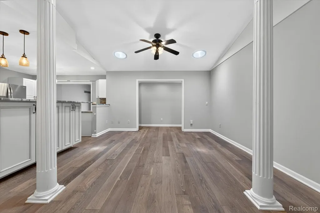 1259 Burgoyne Boulevard Rochester Hills City MI 48307