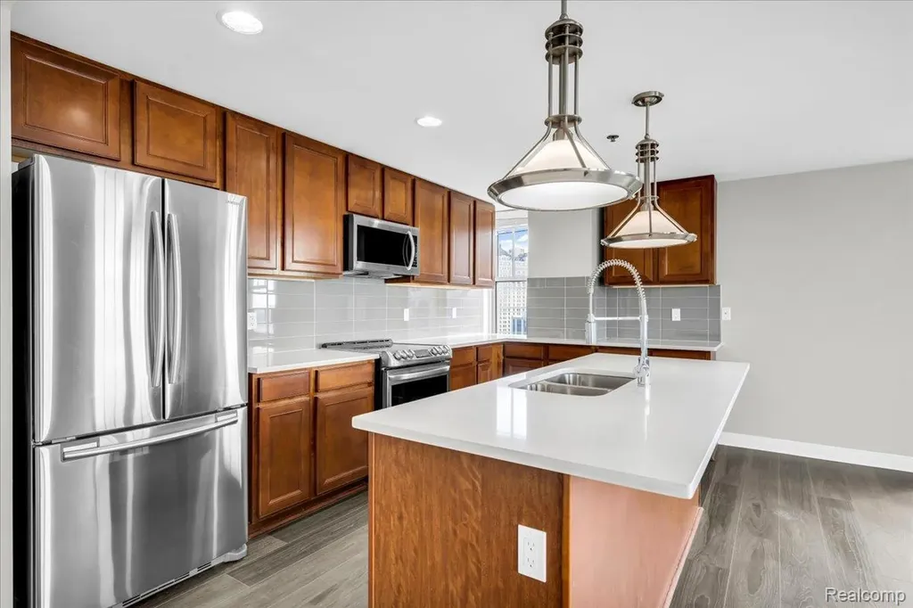 525 W Lafayette Boulevard Detroit City MI 48226