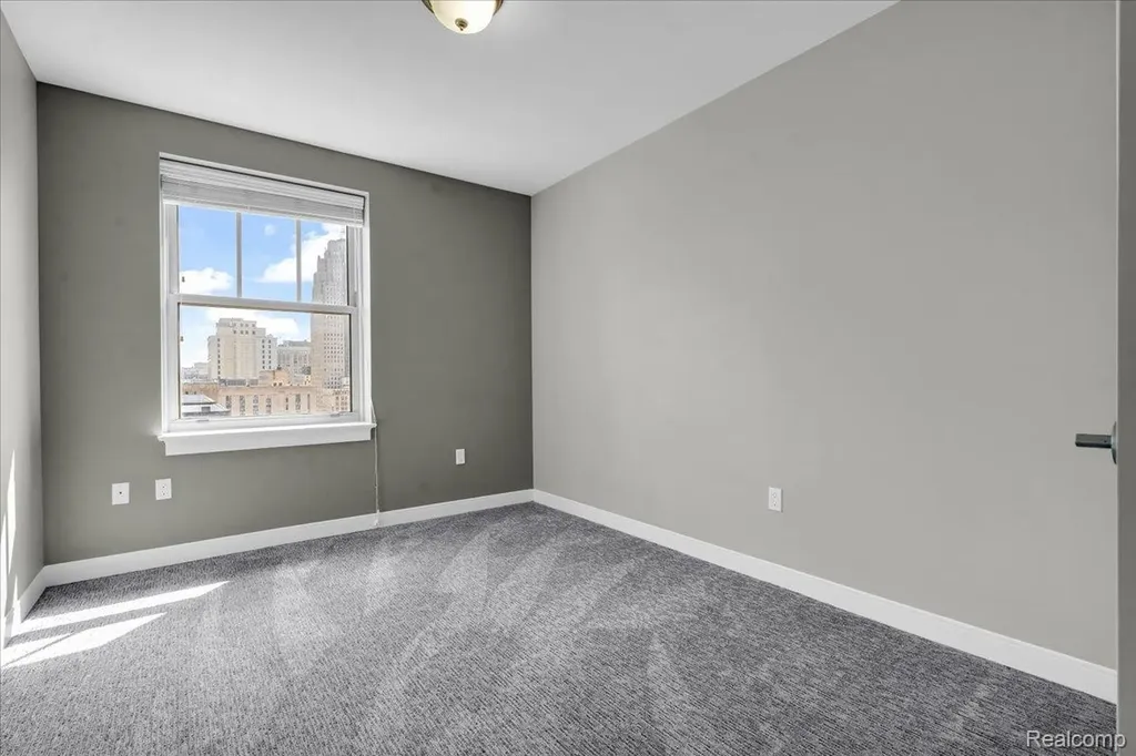 525 W Lafayette Boulevard Detroit City MI 48226