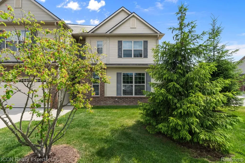 23668 Clarewood Street Macomb Township MI 48042