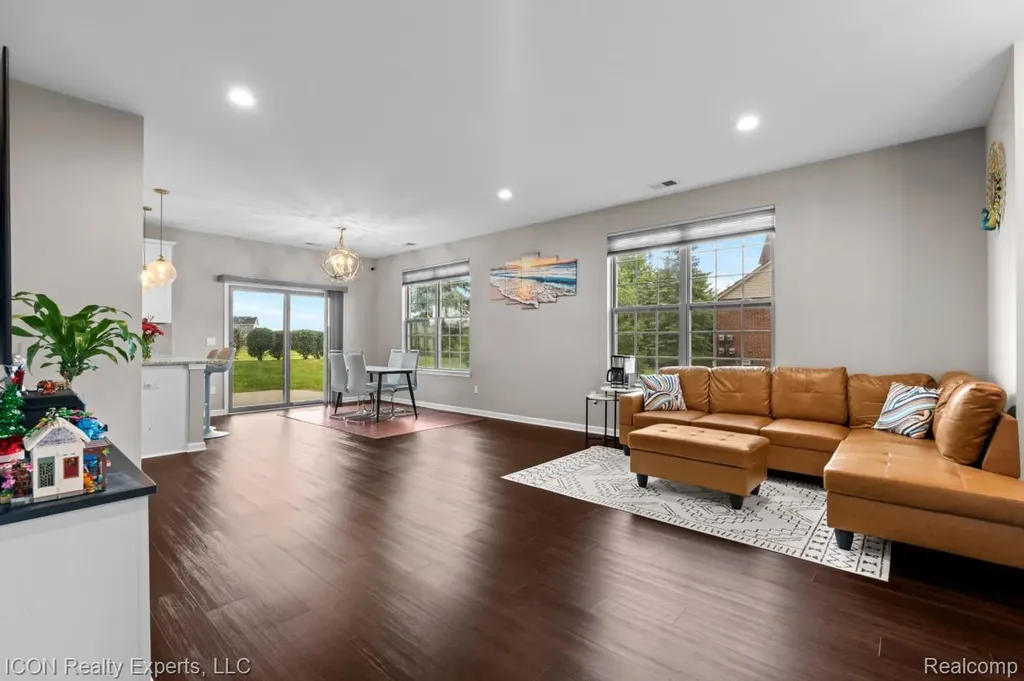 23668 Clarewood Street Macomb Township MI 48042