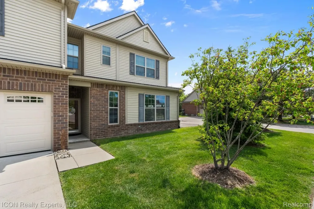 23668 Clarewood Street Macomb Township MI 48042