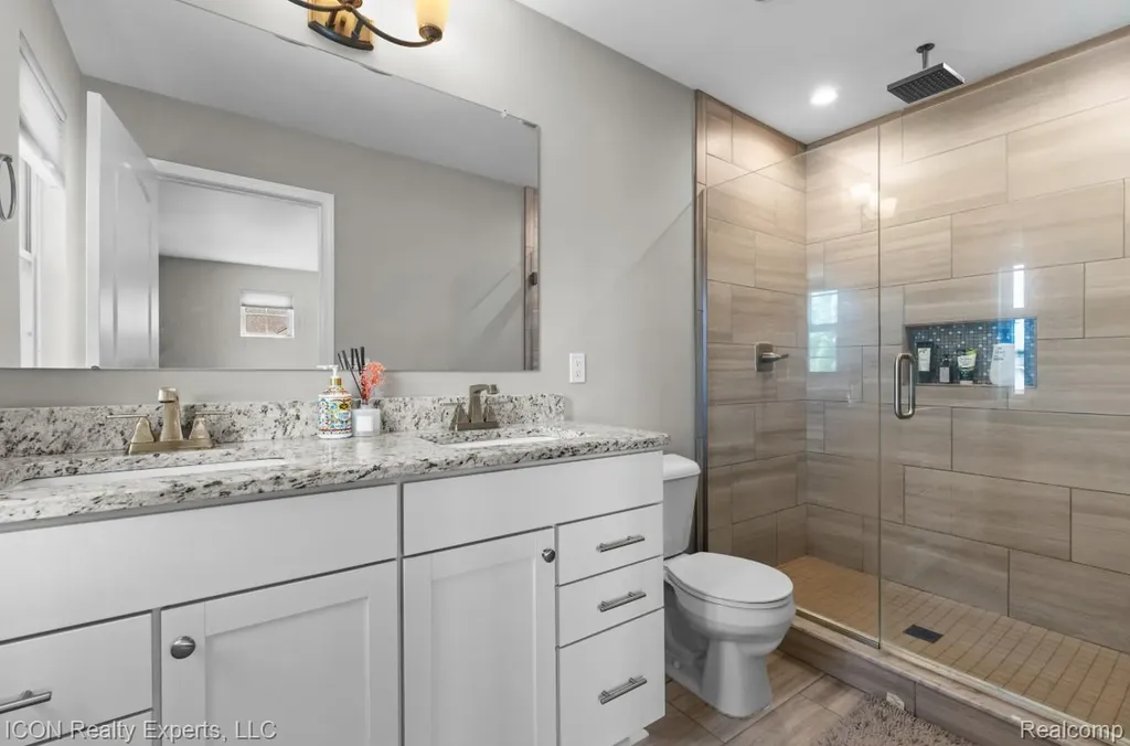 23668 Clarewood Street Macomb Township MI 48042