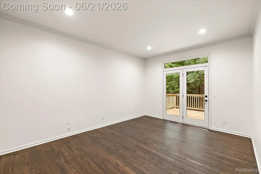 6403 W Oaks Drive West Bloomfield Charter Township MI 48324