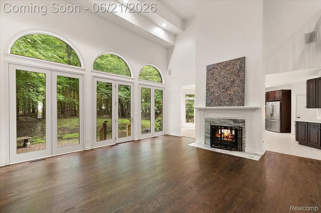 6403 W Oaks Drive West Bloomfield Charter Township MI 48324