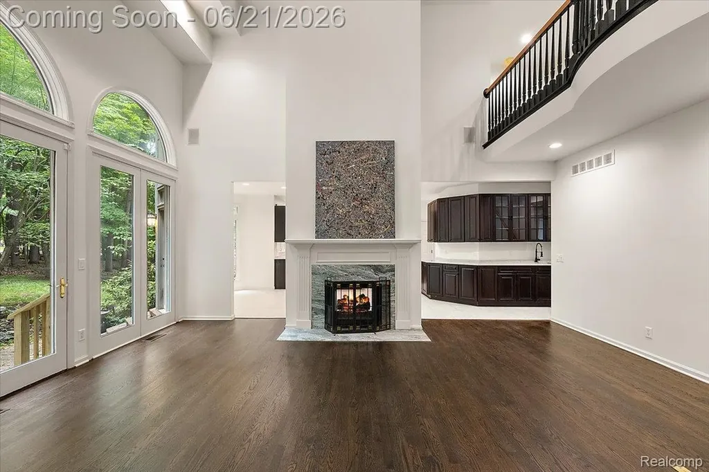 6403 W Oaks Drive West Bloomfield Charter Township MI 48324