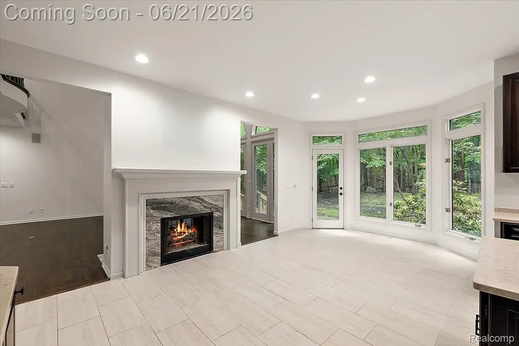 6403 W Oaks Drive West Bloomfield Charter Township MI 48324