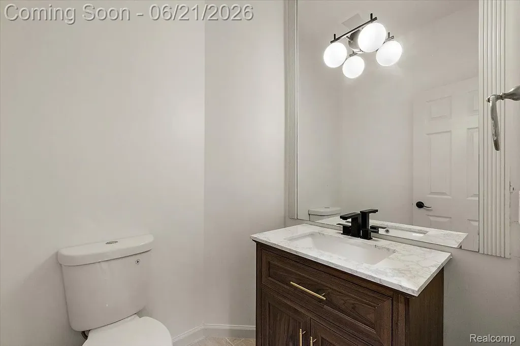 6403 W Oaks Drive West Bloomfield Charter Township MI 48324