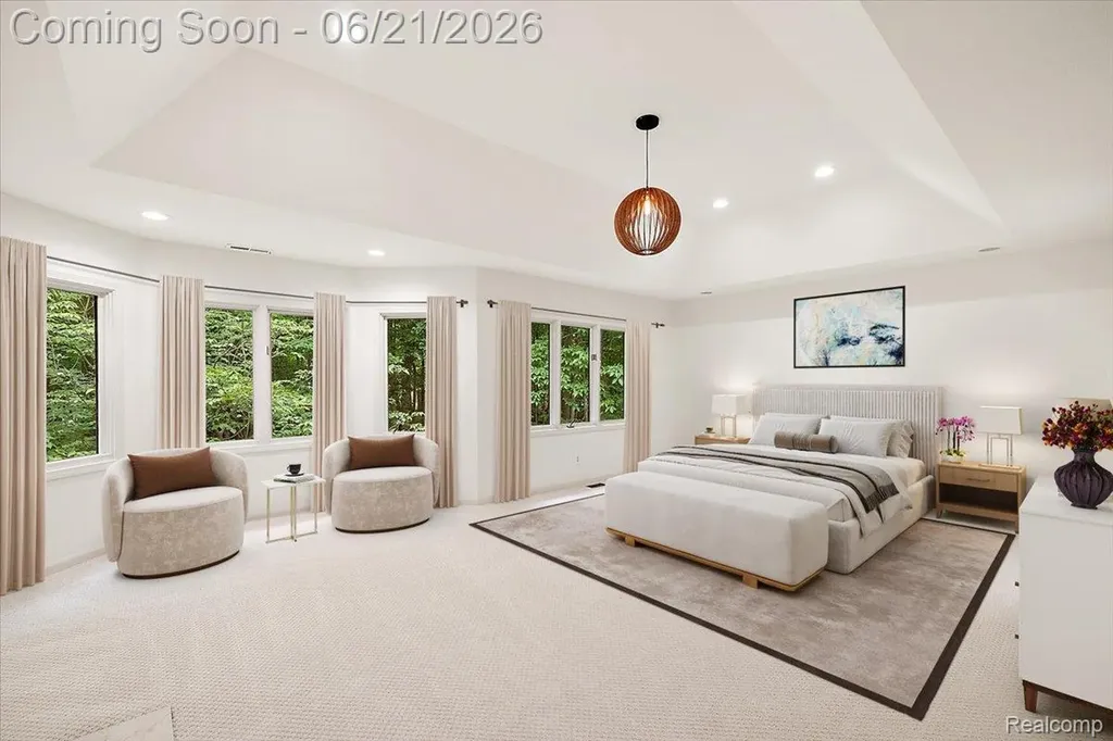 6403 W Oaks Drive West Bloomfield Charter Township MI 48324