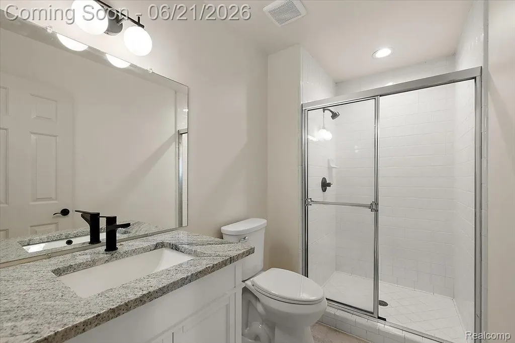 6403 W Oaks Drive West Bloomfield Charter Township MI 48324