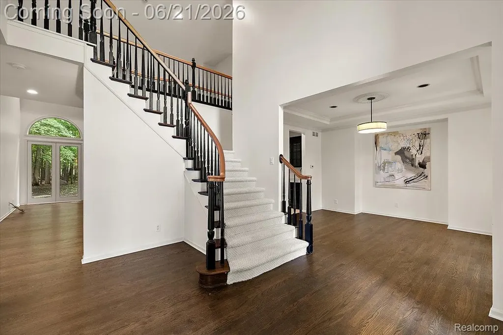 6403 W Oaks Drive West Bloomfield Charter Township MI 48324