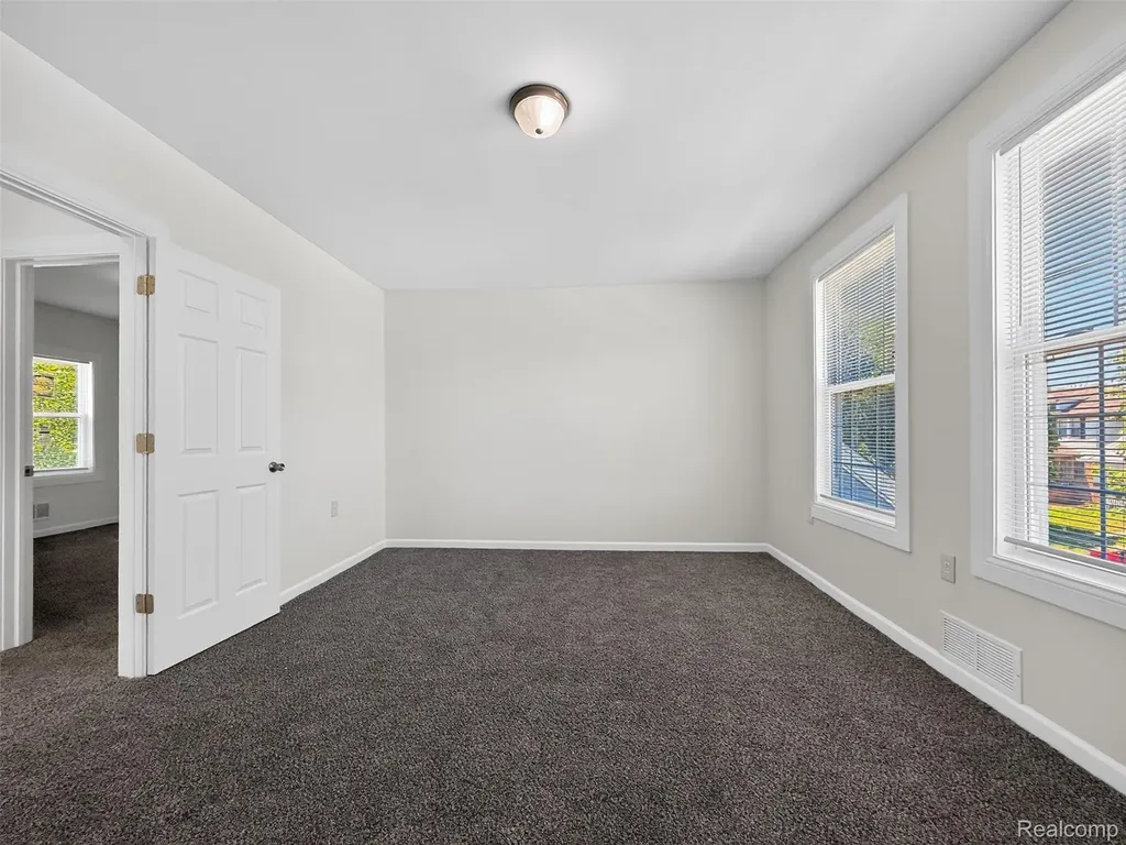 5345 Seebaldt Street Detroit City MI 48204