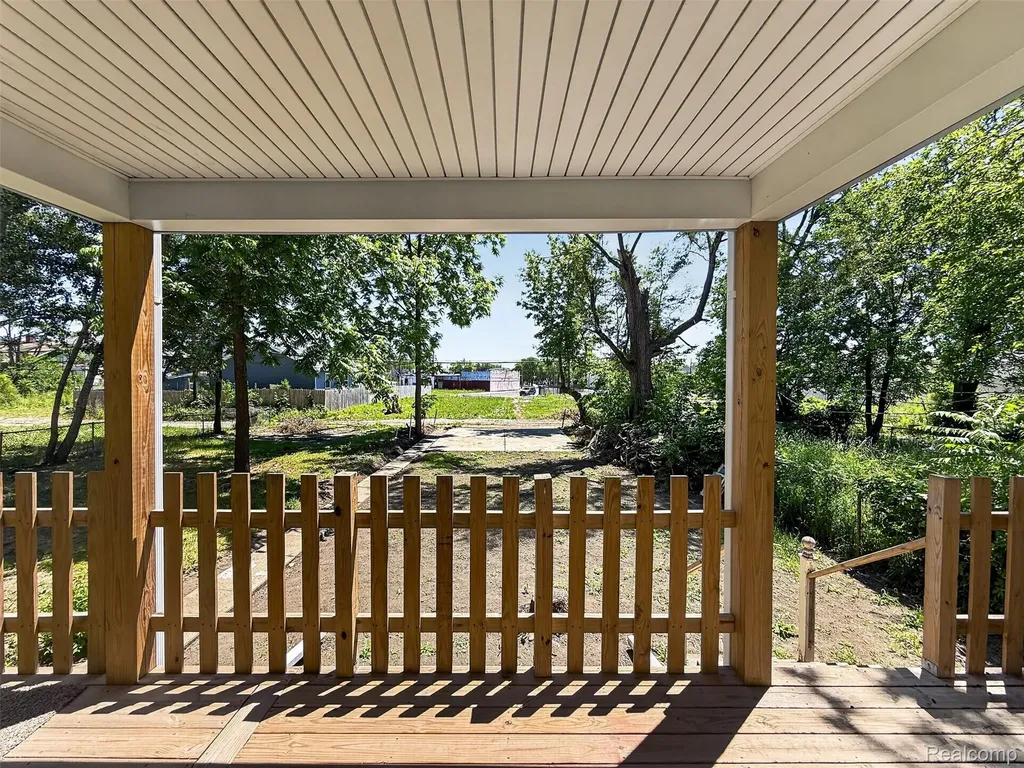 5345 Seebaldt Street Detroit City MI 48204