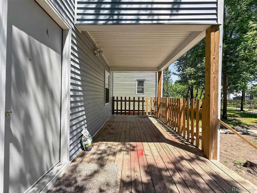 5345 Seebaldt Street Detroit City MI 48204
