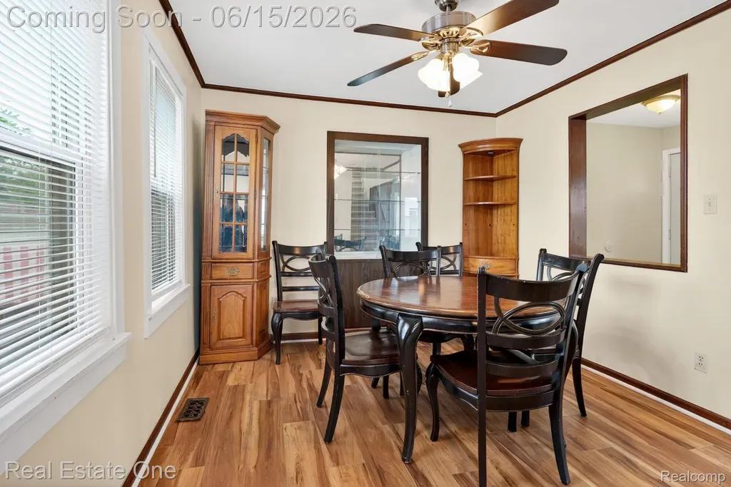 466 Spruce Street Wyandotte City MI 48192