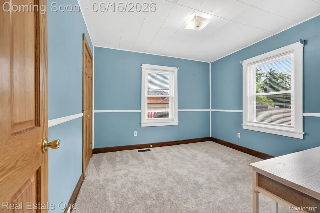 466 Spruce Street Wyandotte City MI 48192