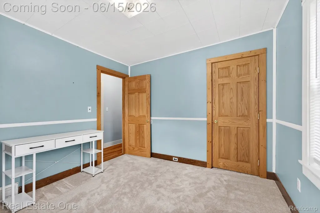 466 Spruce Street Wyandotte City MI 48192