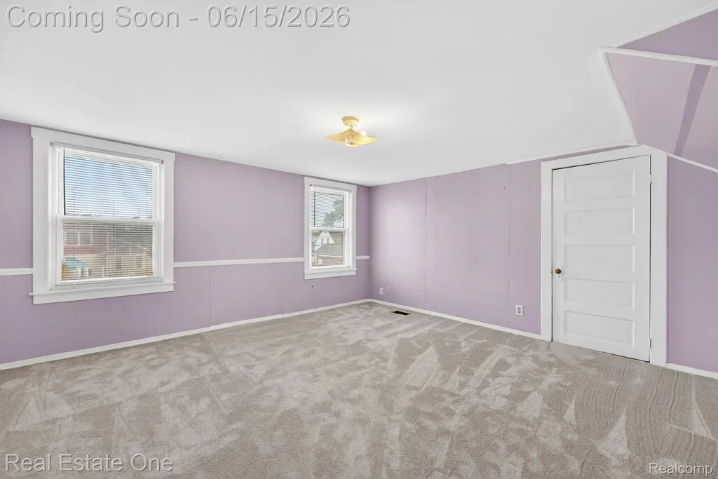 466 Spruce Street Wyandotte City MI 48192