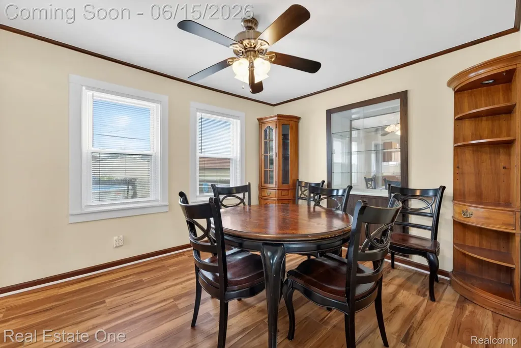 466 Spruce Street Wyandotte City MI 48192