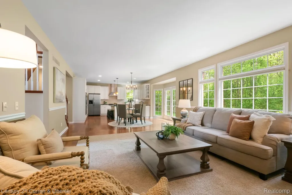 27852 Larson Lane Farmington Hills City MI 48331