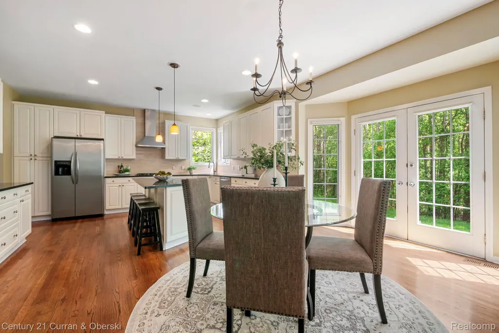 27852 Larson Lane Farmington Hills City MI 48331