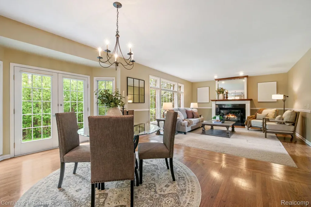27852 Larson Lane Farmington Hills City MI 48331