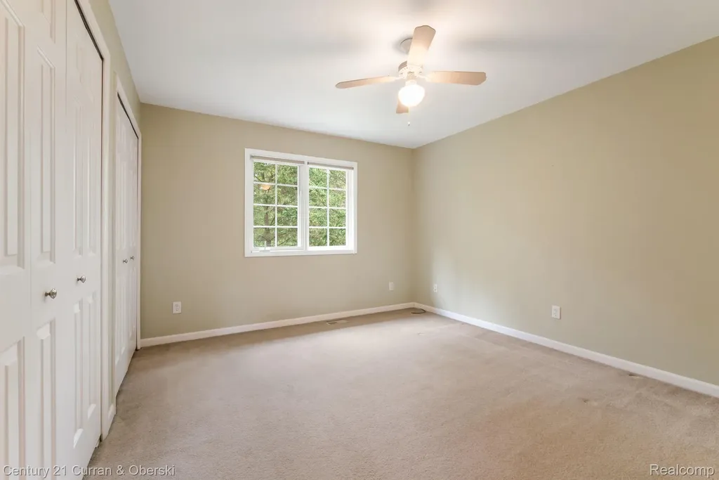 27852 Larson Lane Farmington Hills City MI 48331
