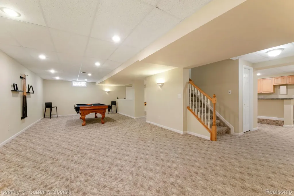 27852 Larson Lane Farmington Hills City MI 48331