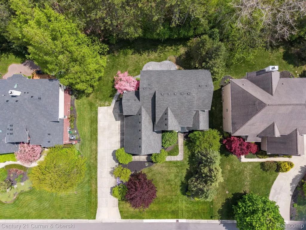 27852 Larson Lane Farmington Hills City MI 48331
