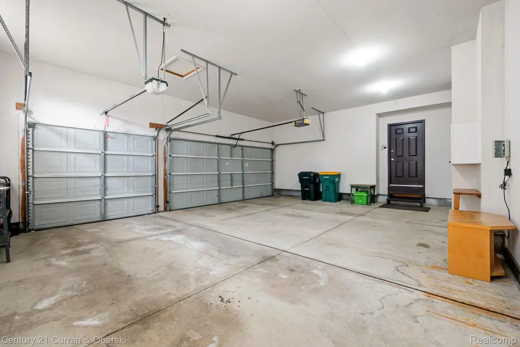 27852 Larson Lane Farmington Hills City MI 48331