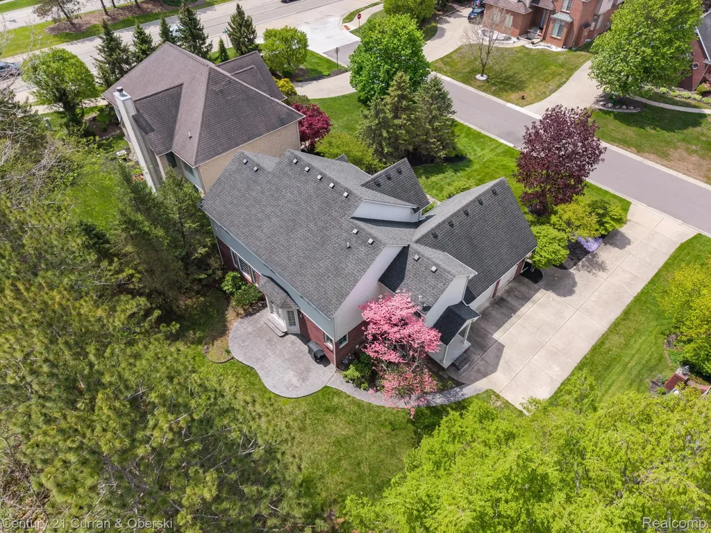 27852 Larson Lane Farmington Hills City MI 48331