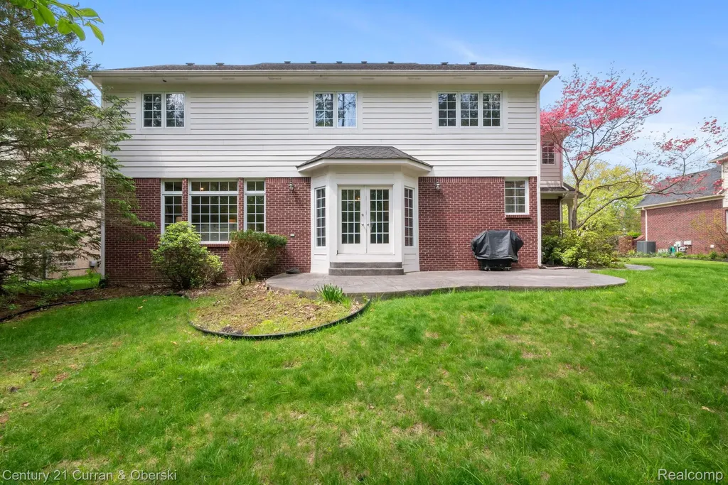 27852 Larson Lane Farmington Hills City MI 48331