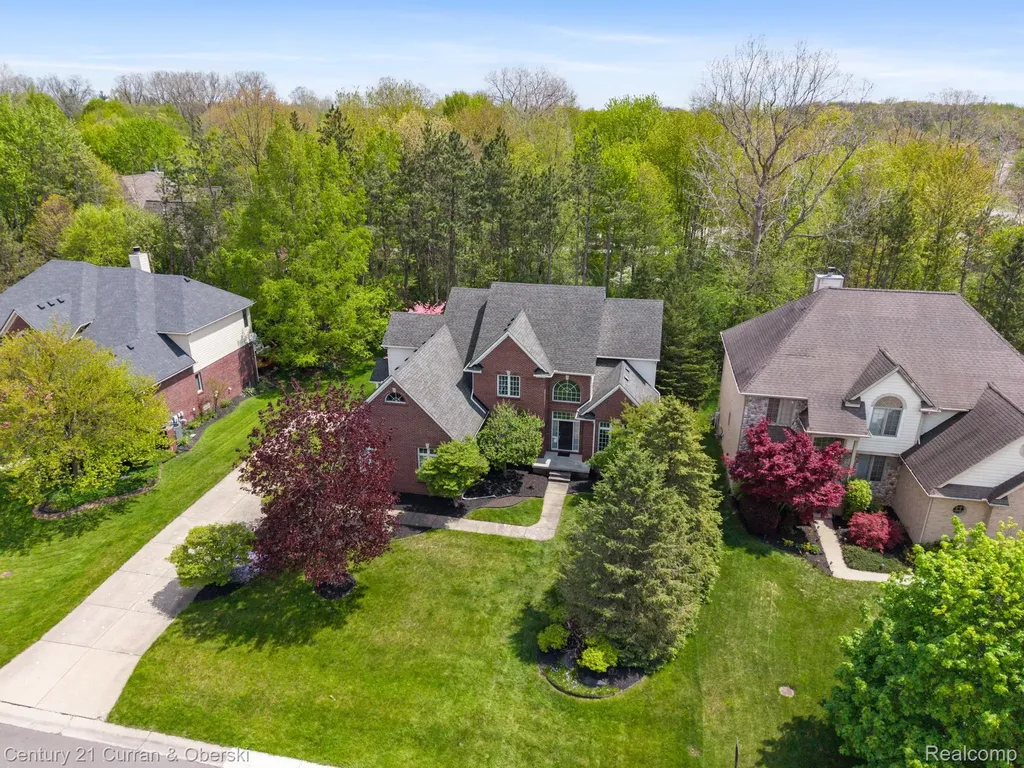 27852 Larson Lane Farmington Hills City MI 48331