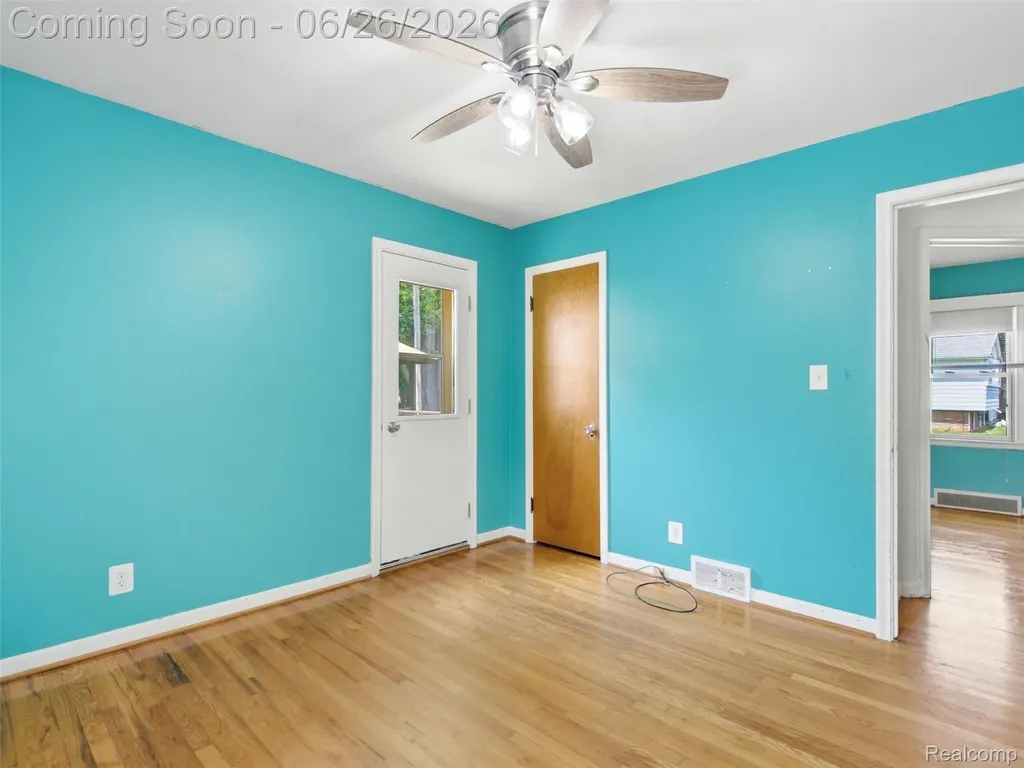 30885 Tennessee Street Roseville City MI 48066