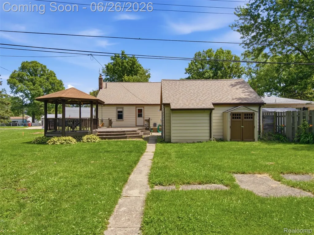 30885 Tennessee Street Roseville City MI 48066