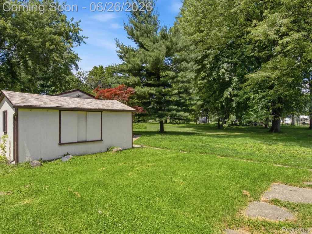 30885 Tennessee Street Roseville City MI 48066