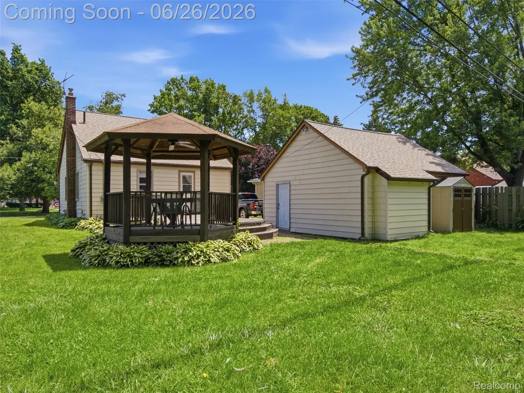 30885 Tennessee Street Roseville City MI 48066