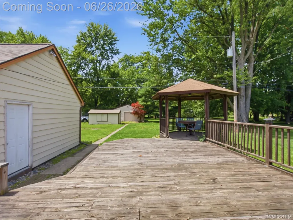 30885 Tennessee Street Roseville City MI 48066