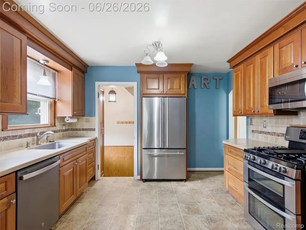 30885 Tennessee Street Roseville City MI 48066