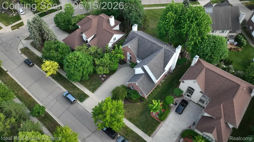 1364 Kentfield Drive Rochester City MI 48307