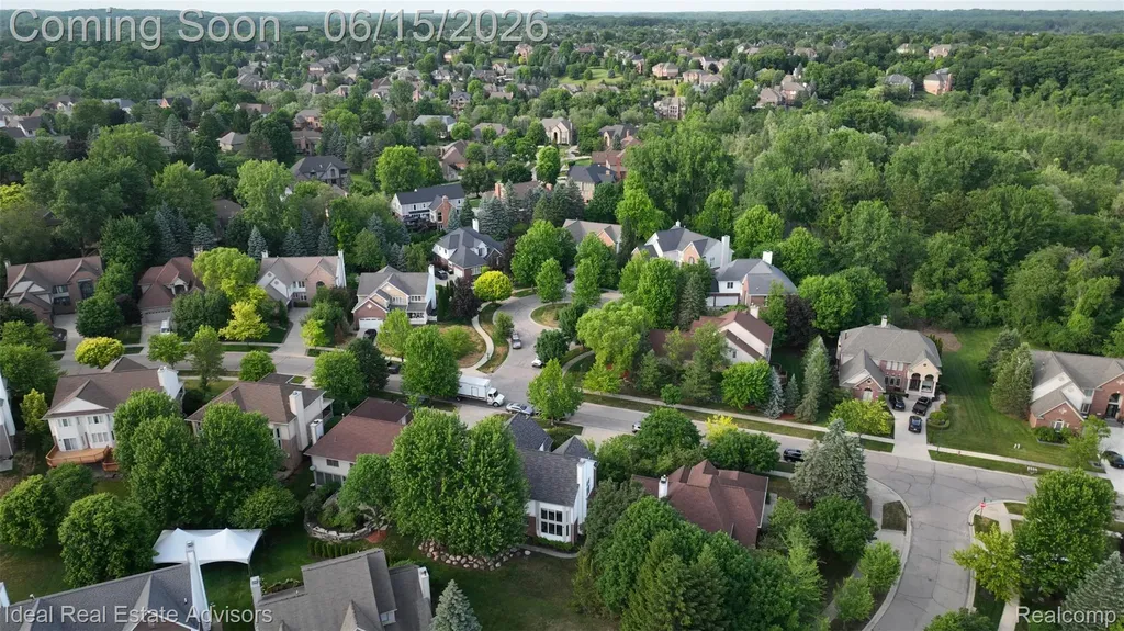 1364 Kentfield Drive Rochester City MI 48307