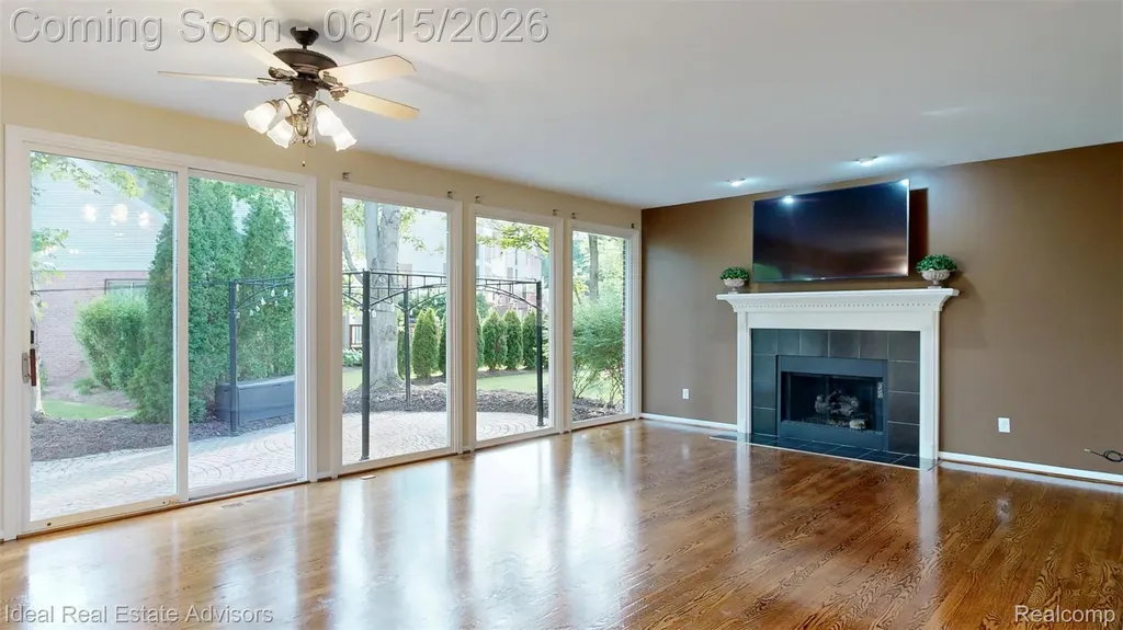 1364 Kentfield Drive Rochester City MI 48307