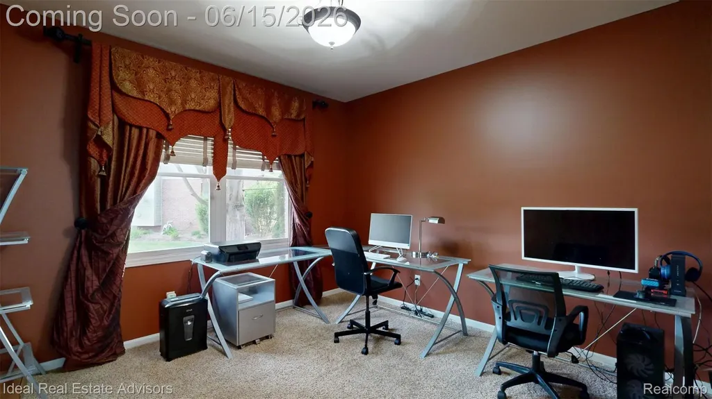 1364 Kentfield Drive Rochester City MI 48307