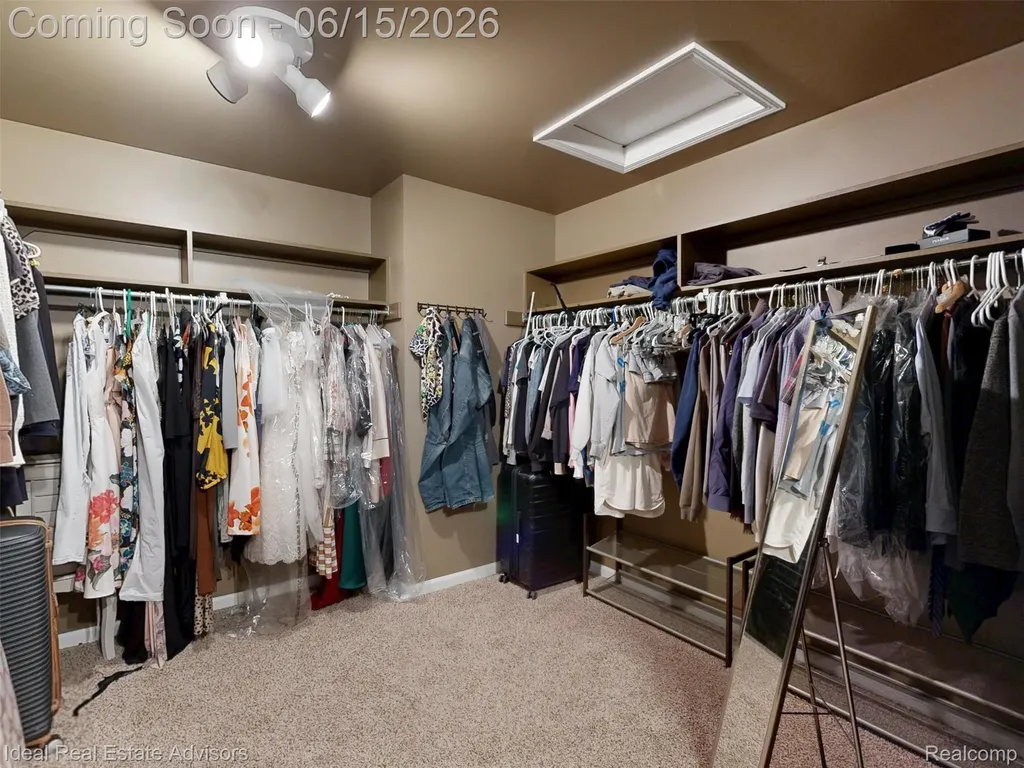 1364 Kentfield Drive Rochester City MI 48307